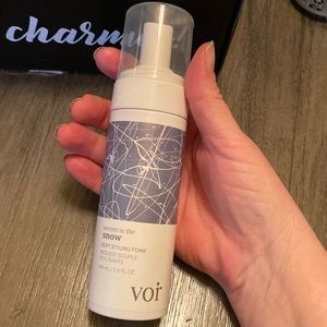 Vor Secrets in the Snow Soft Styling Mousse